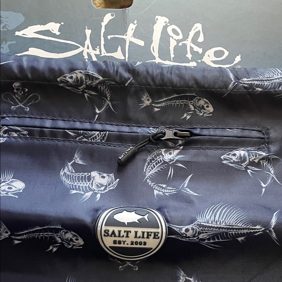 Salt Life Blue Fish Pattern Backpack - Picture 2 of 6